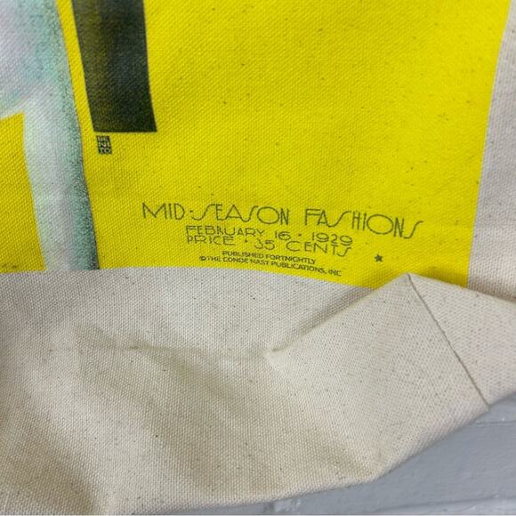 Vogue Limited Edition 2019 Double Faces Graphic Canvas Tote Bag - Picture 5 of 10